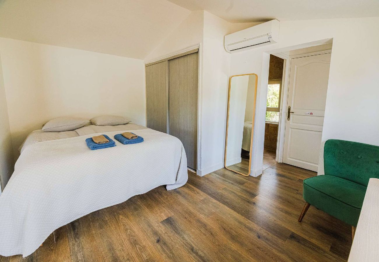 House in Tourrettes-sur-Loup - VILLA AQUI