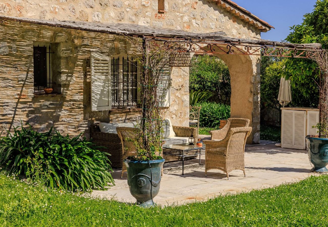 House in Tourrettes-sur-Loup - VILLA POMELA