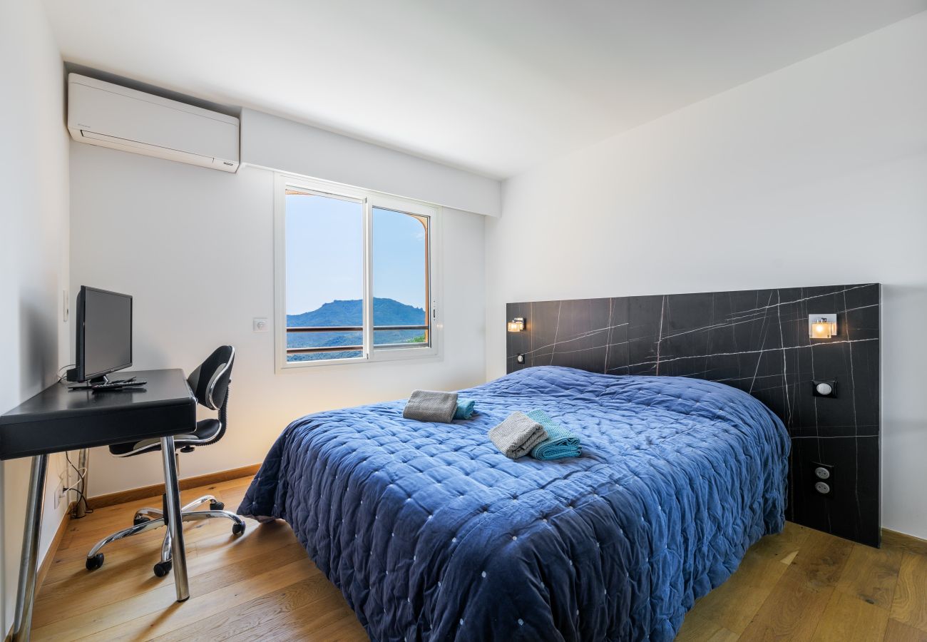 Apartment in Mandelieu-la-Napoule - APT MEDICIS