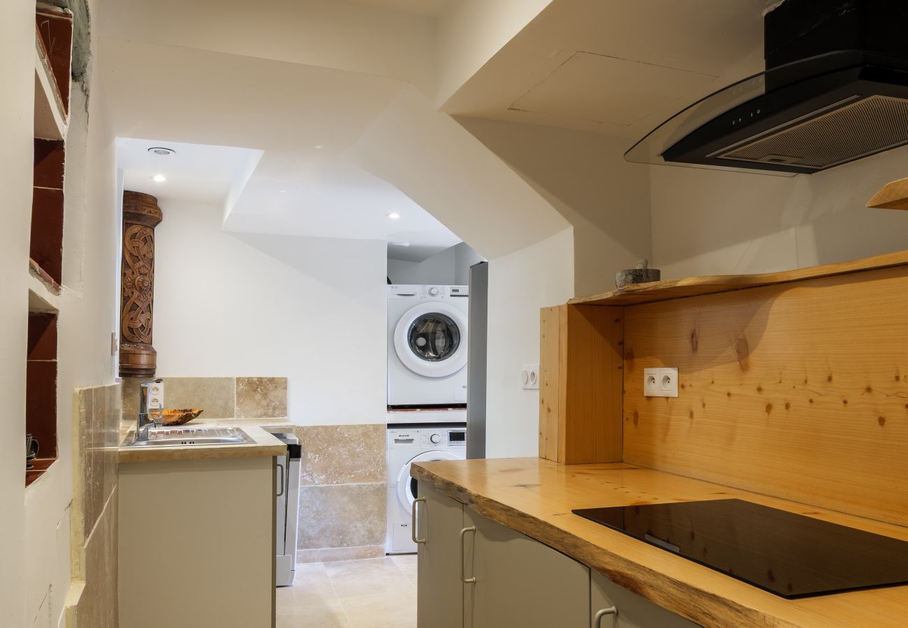 Apartment in Tourrettes-sur-Loup - APT LA FONTAINE