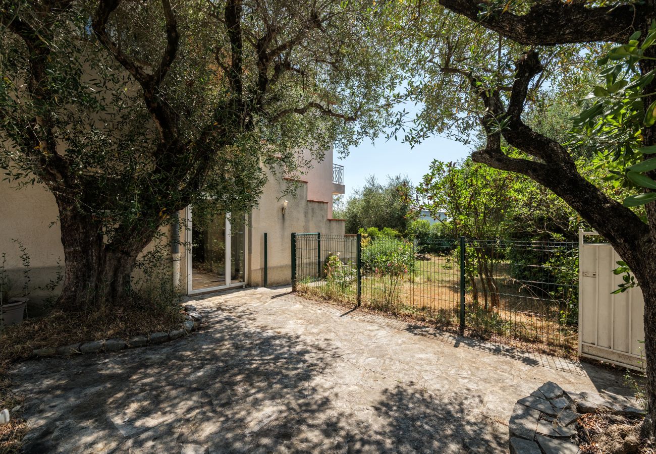 Villa in La Gaude - VILLA LES OLIVIERS