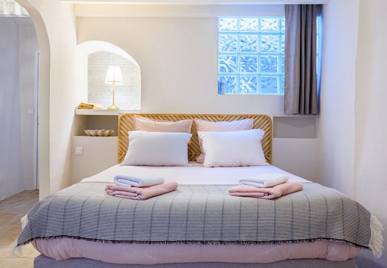 Apartment in Saint Paul de Vence - APT CEZANNE