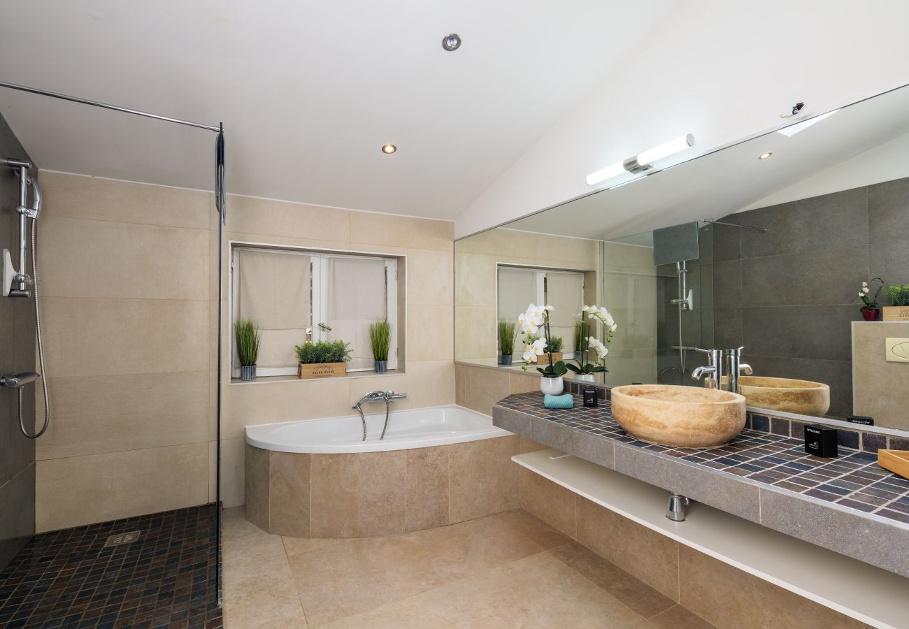 House in Roquefort-les-Pins - VILLA MAZAL