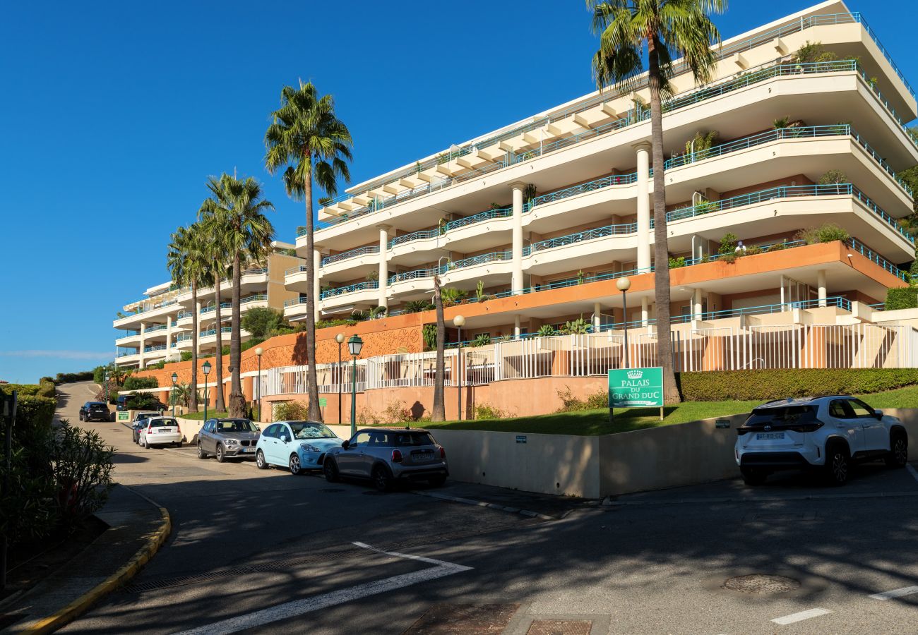 Apartment in Mandelieu-la-Napoule - APT PALAIS DU GRAND DUC