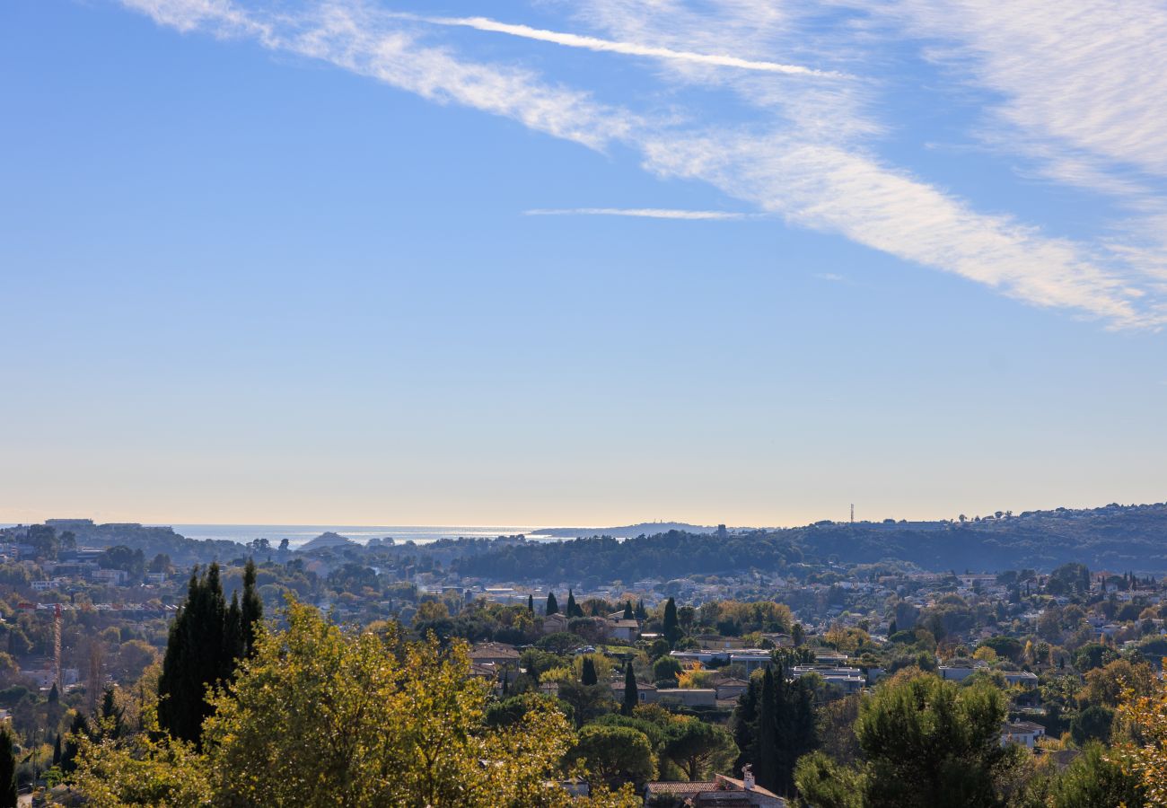 House in Saint Paul de Vence - VILLA MIRADOU