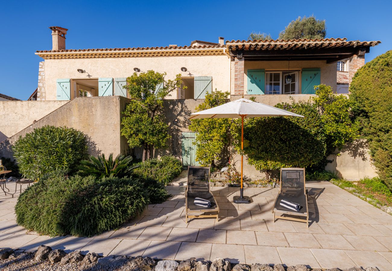 House in Saint Paul de Vence - VILLA MIRADOU