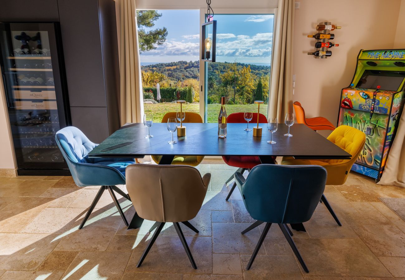 Villa in Tourrettes-sur-Loup - VILLA DU ROUCASSET