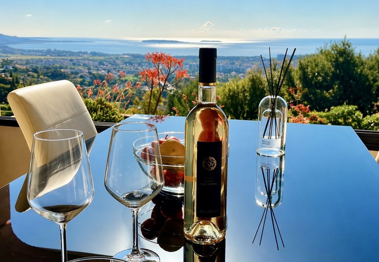 Apartment in Mandelieu-la-Napoule - APT LES ECRIVAINS