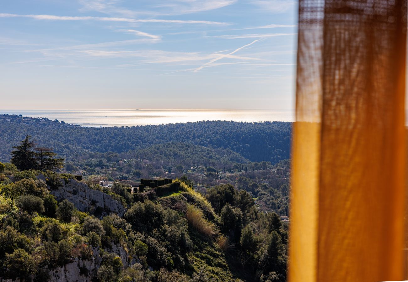 Apartment in Tourrettes-sur-Loup - APT LE NID