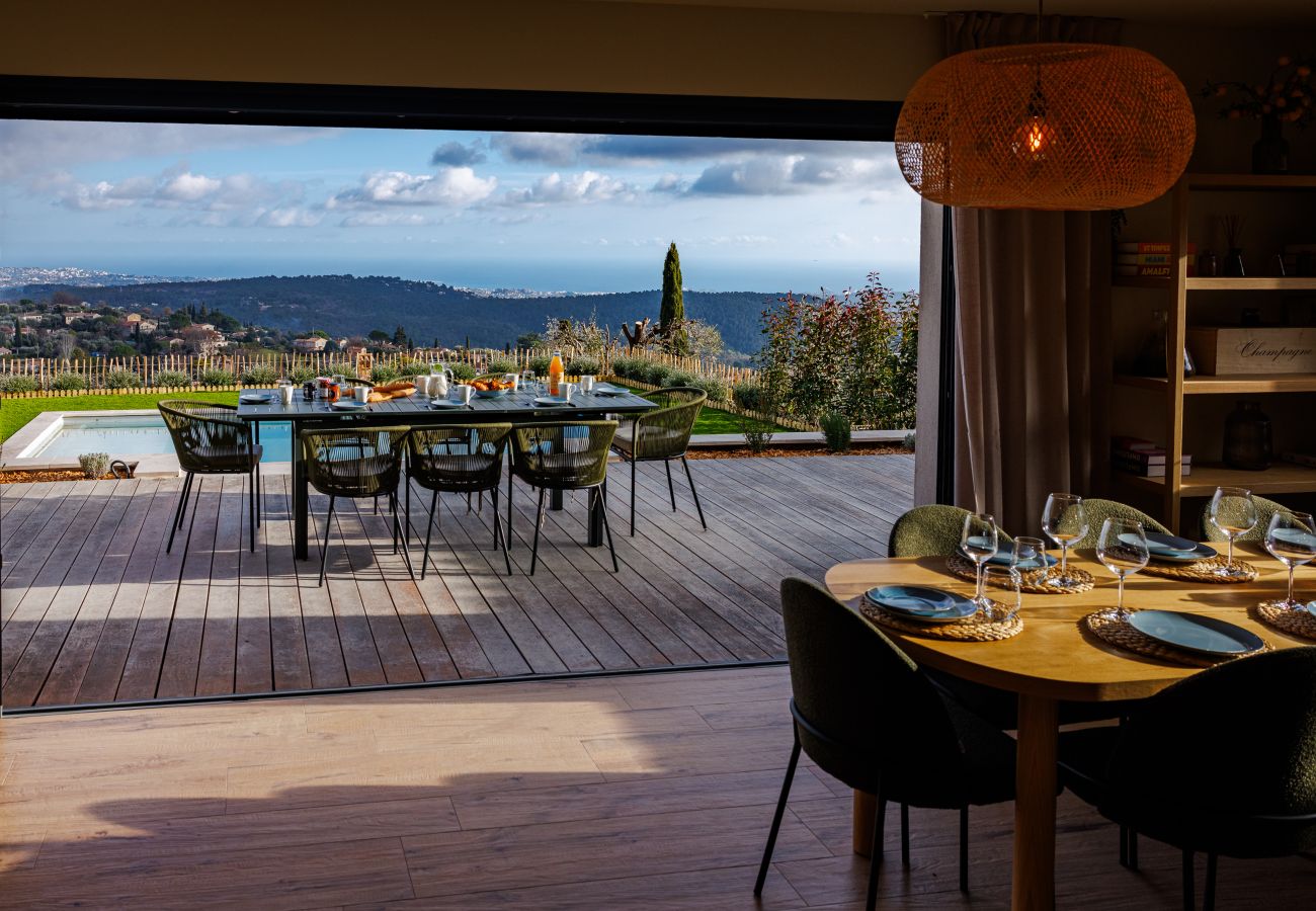 Villa in Tourrettes-sur-Loup - VILLA LE SOLEIL BLEU