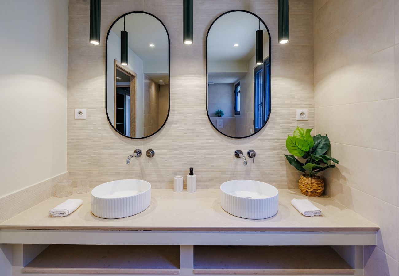 Villa in Tourrettes-sur-Loup - VILLA LE SOLEIL BLEU