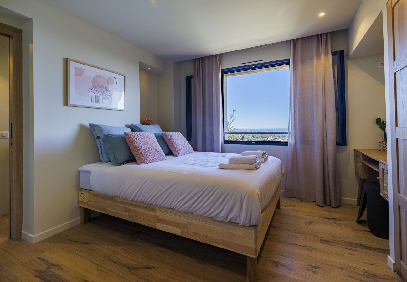 Villa in Tourrettes-sur-Loup - VILLA LE SOLEIL BLEU