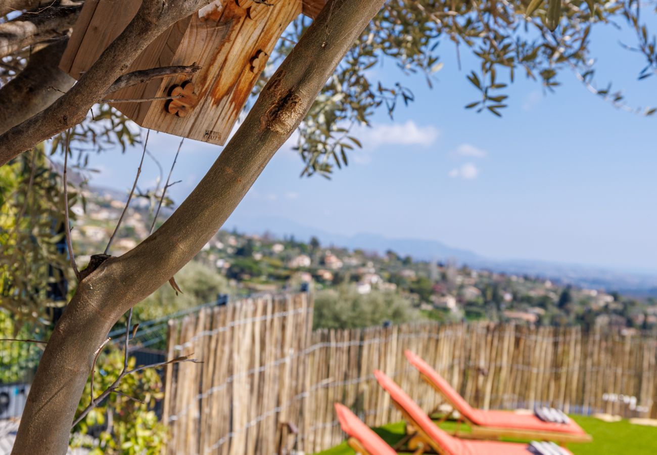 Villa in Tourrettes-sur-Loup - VILLA LE SOLEIL BLEU