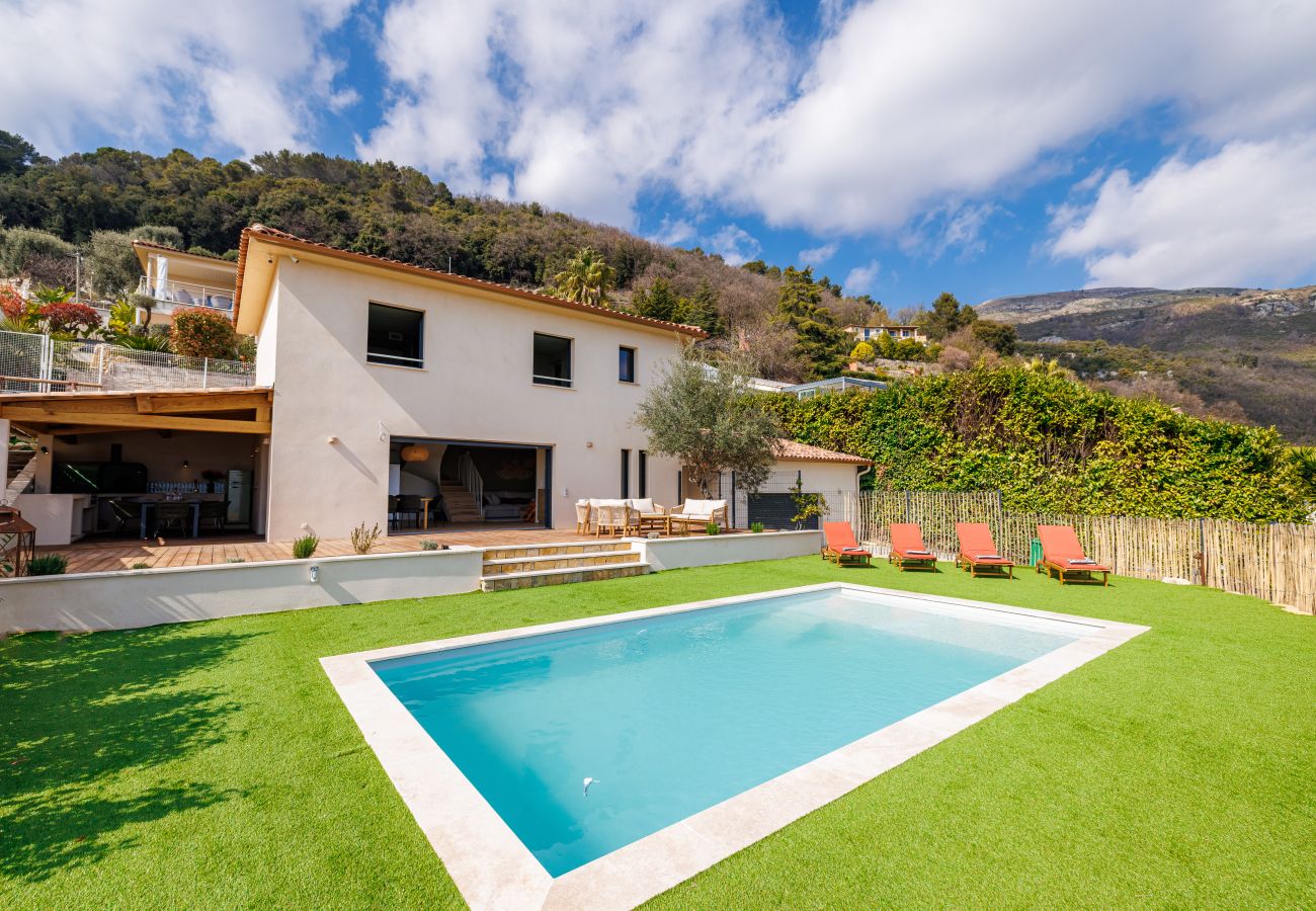 Villa in Tourrettes-sur-Loup - VILLA LE SOLEIL BLEU