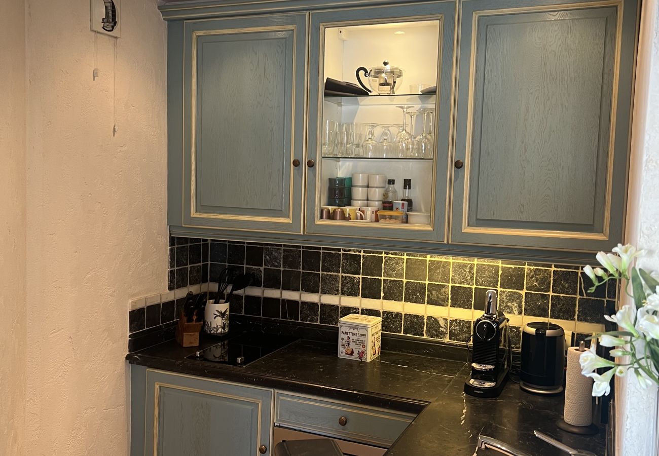 Apartment in Mandelieu-la-Napoule - APT LE MASTERS