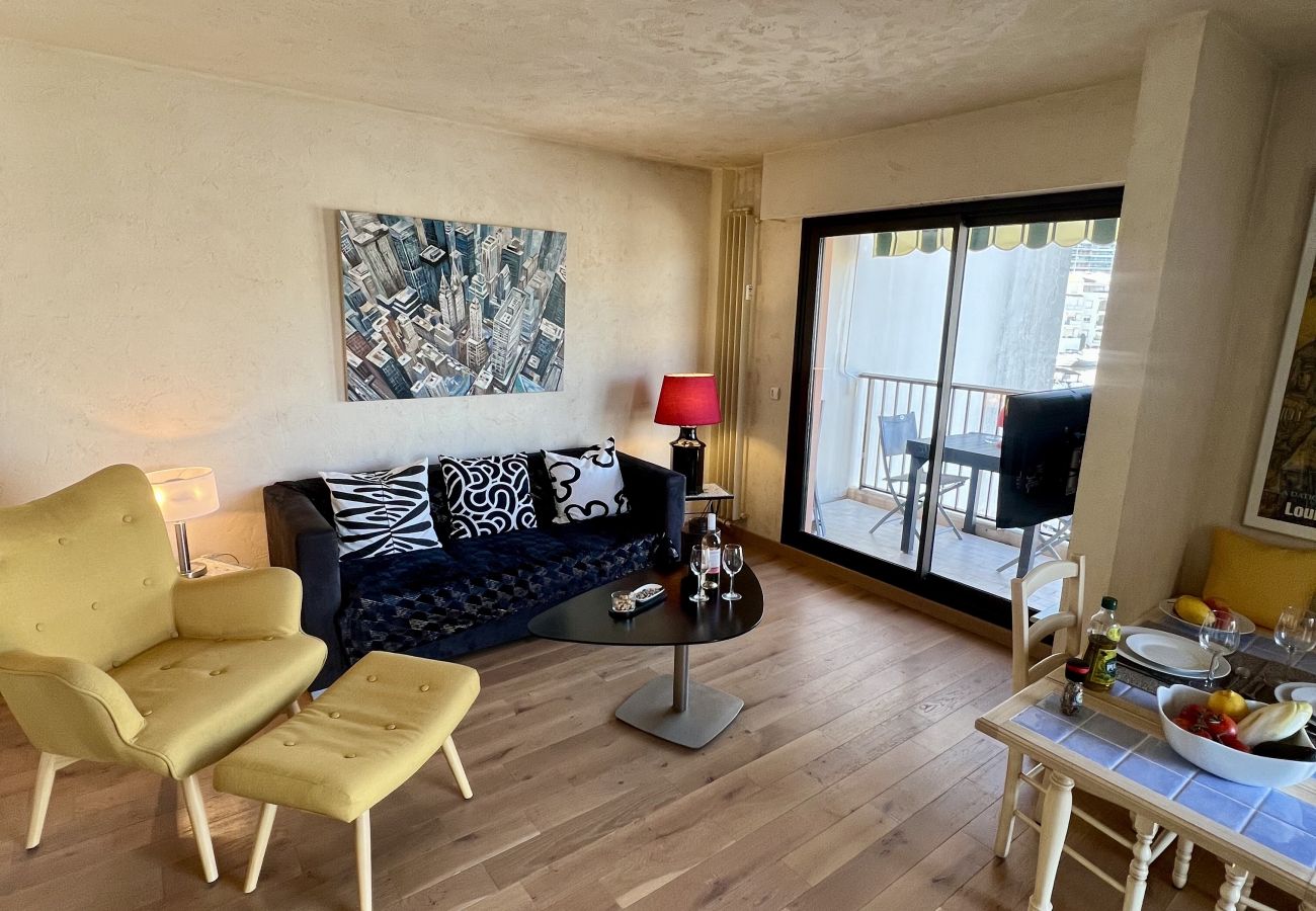 Apartment in Mandelieu-la-Napoule - APT LE MASTERS