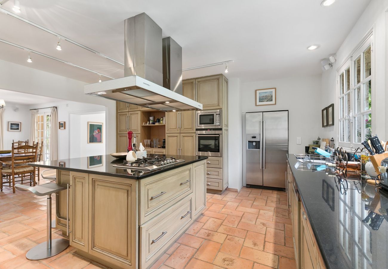 Villa in Tourrettes-sur-Loup - VILLA LES BERGUIERES