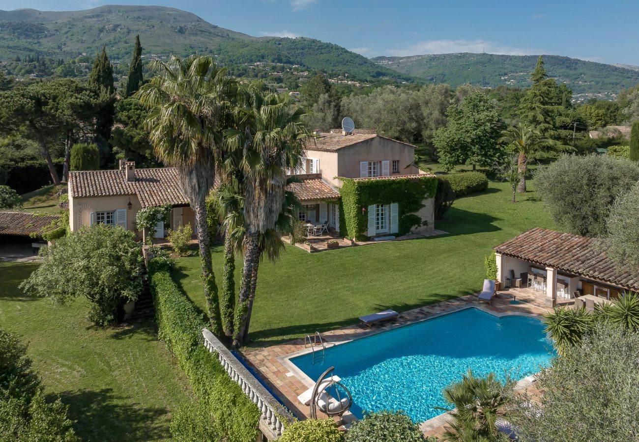 Villa in Tourrettes-sur-Loup - VILLA LES BERGUIERES