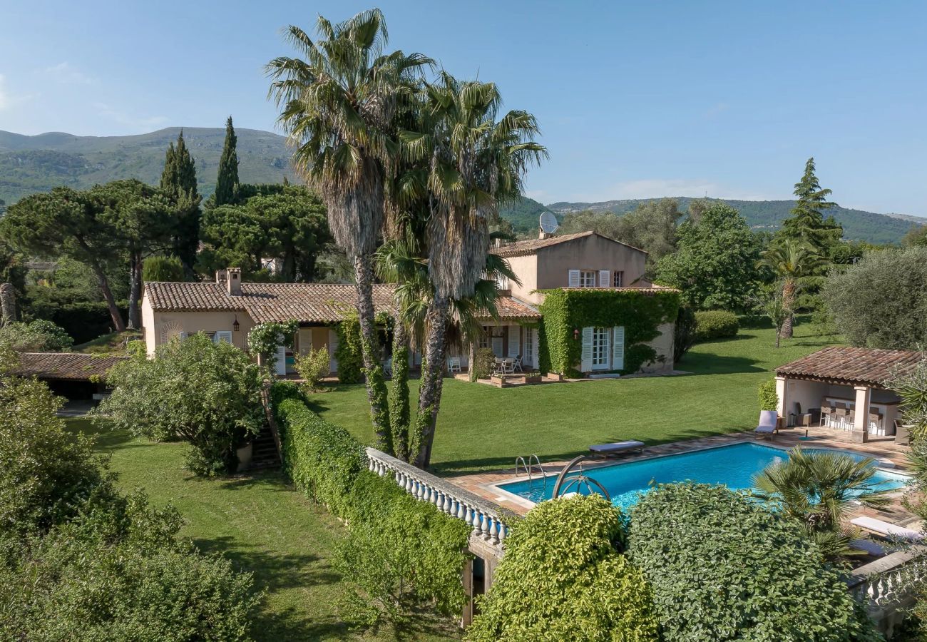 Villa in Tourrettes-sur-Loup - VILLA LES BERGUIERES