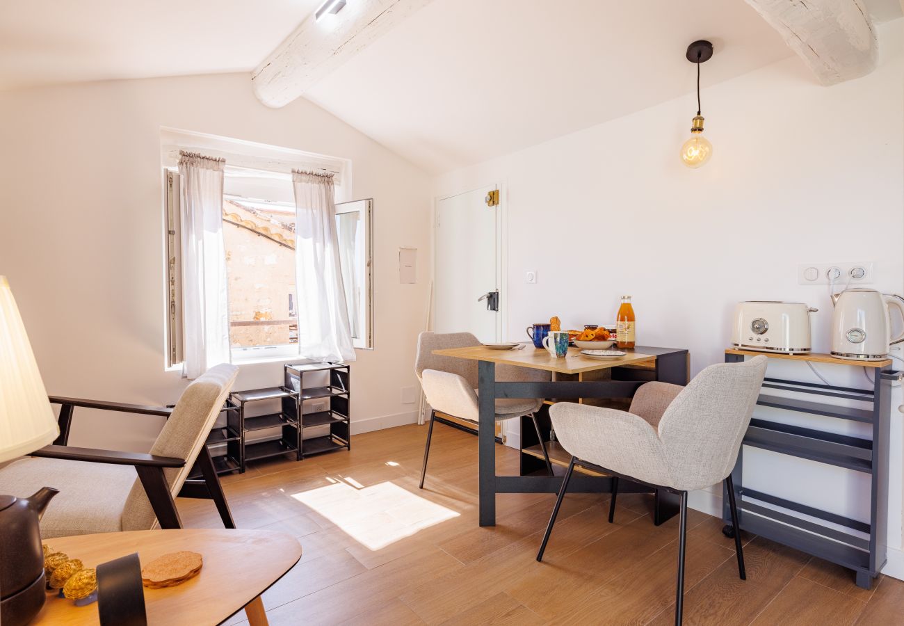 Apartment in Tourrettes-sur-Loup - APT LE FRENE