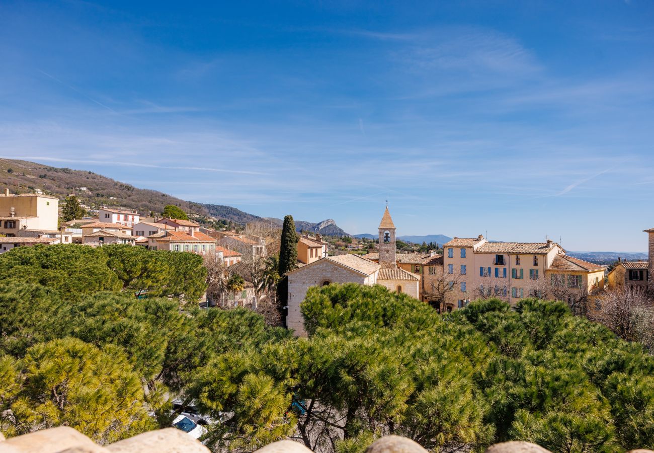 Apartment in Tourrettes-sur-Loup - APT LE FRENE