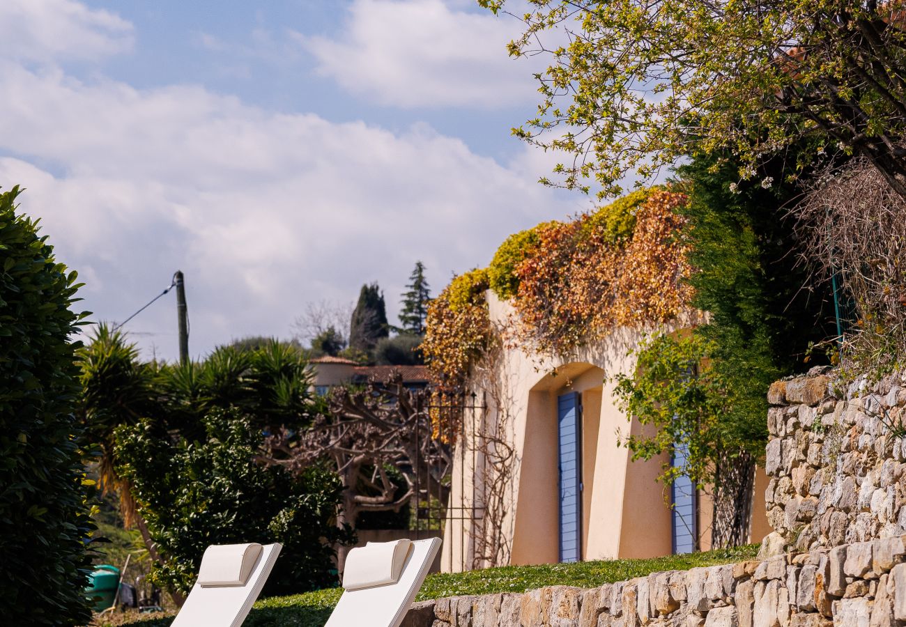 House in Tourrettes-sur-Loup - LA CABANETTE