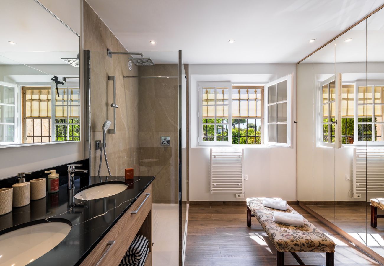 Villa in Saint Paul de Vence - LA BASTIDE LISBON