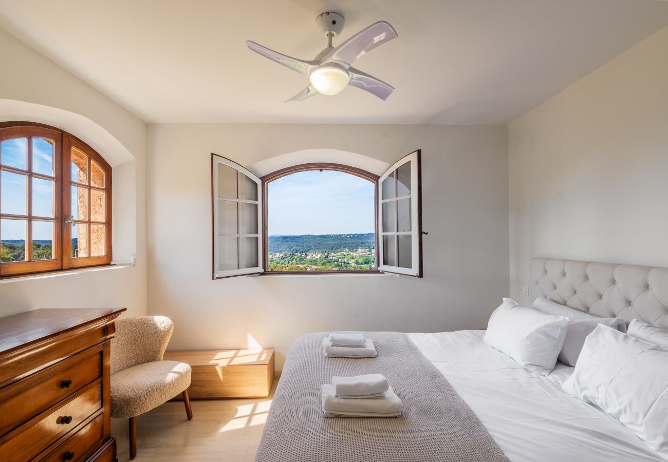 Villa in Saint Paul de Vence - LA BASTIDE LISBON
