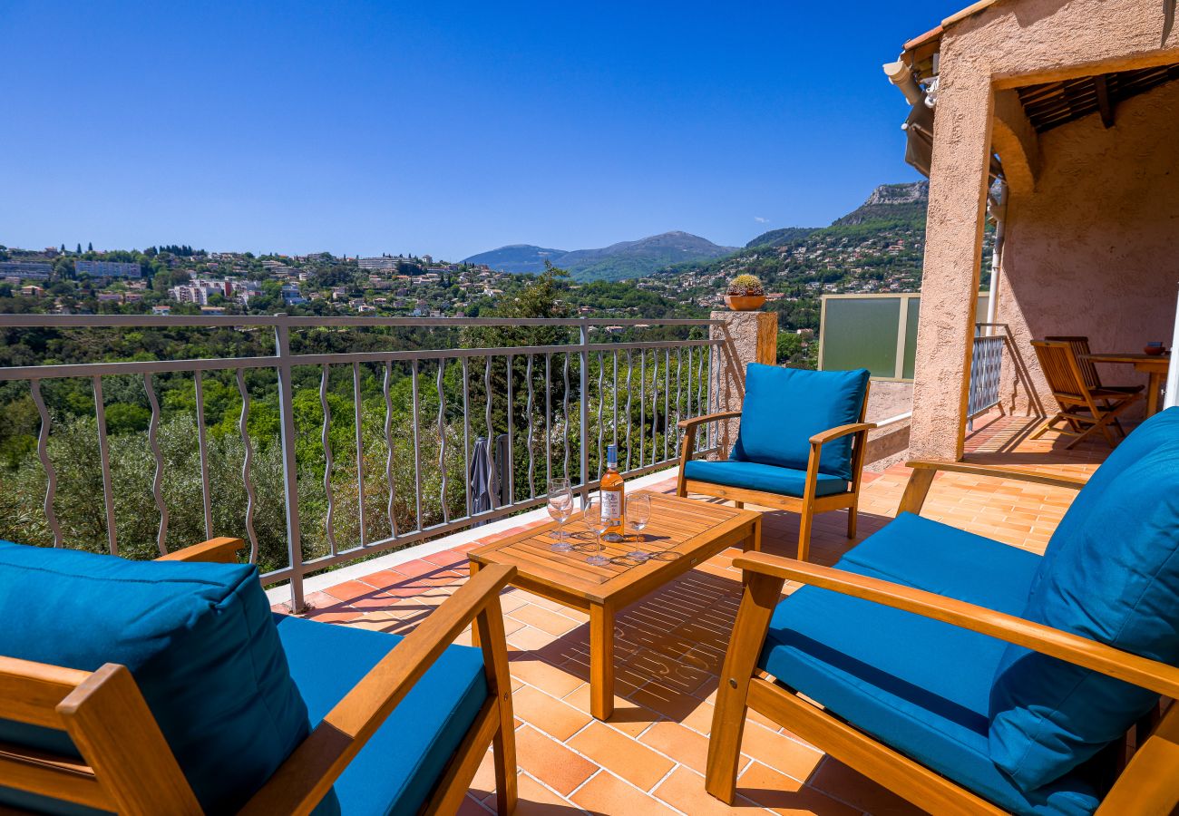 Villa in Vence - LE PIOULIER
