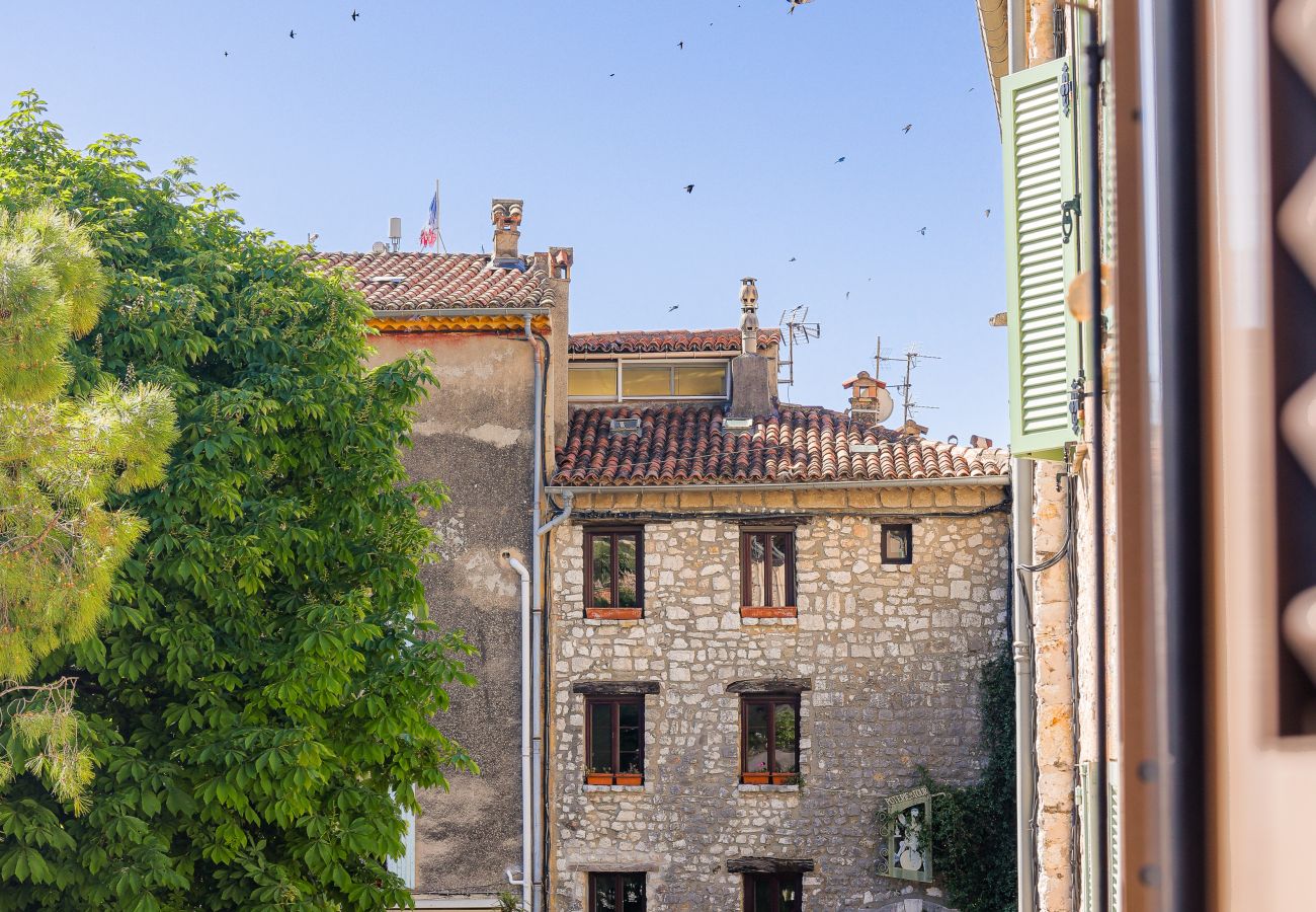 Apartment in Tourrettes-sur-Loup - APT LIBELULE
