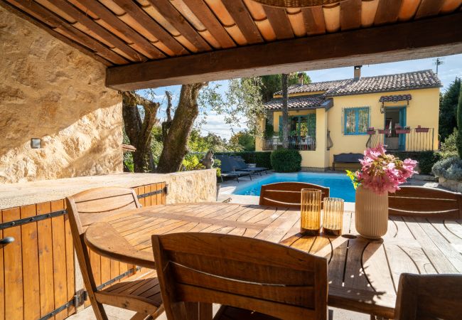 House in Tourretes sur Loup - LE TUF
