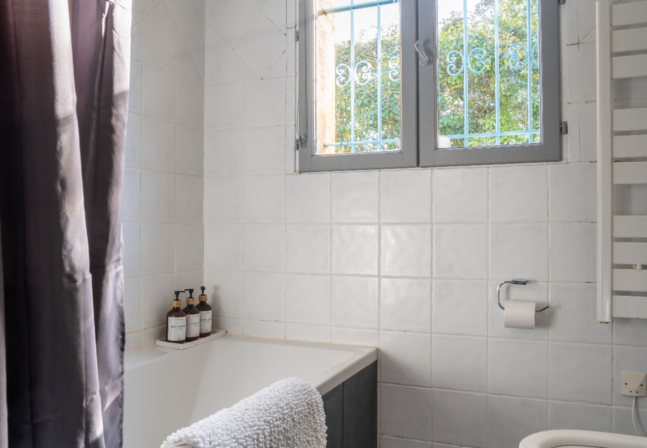 House in Tourretes sur Loup - LE TUF