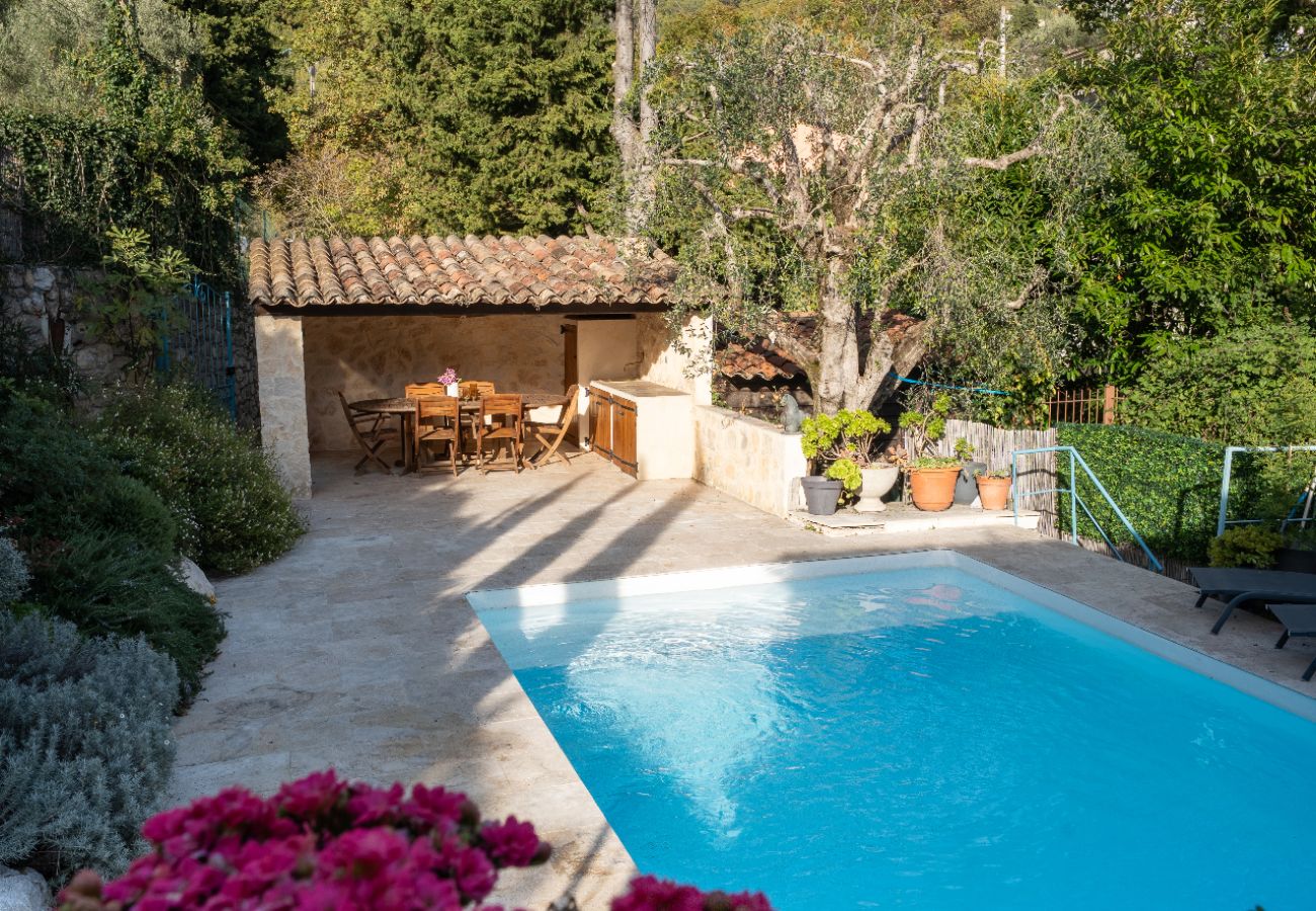 House in Tourretes sur Loup - LE TUF