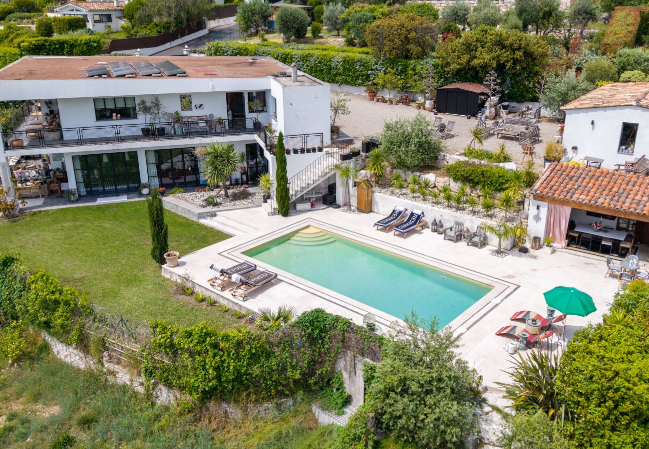 Villa in Tourrettes-sur-Loup - VILLA LES CANETTES