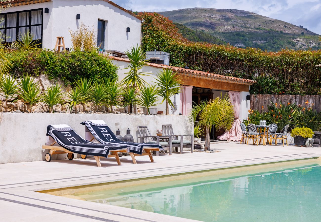 Villa in Tourrettes-sur-Loup - VILLA LES CANETTES
