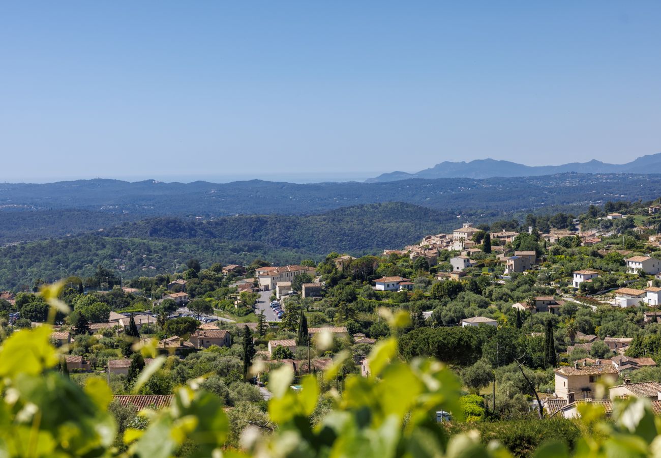 Villa in Tourrettes-sur-Loup - LE PRE NEUF