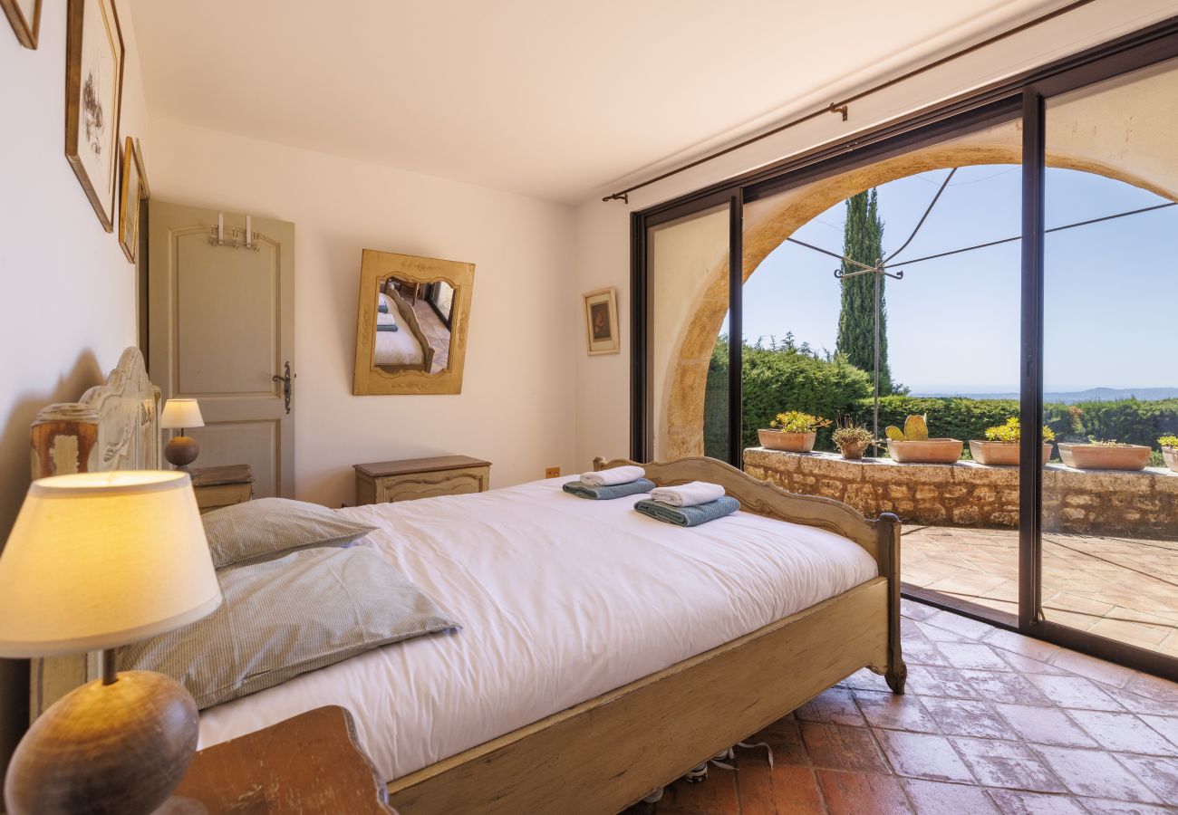 Villa in Tourrettes-sur-Loup - LE PRE NEUF