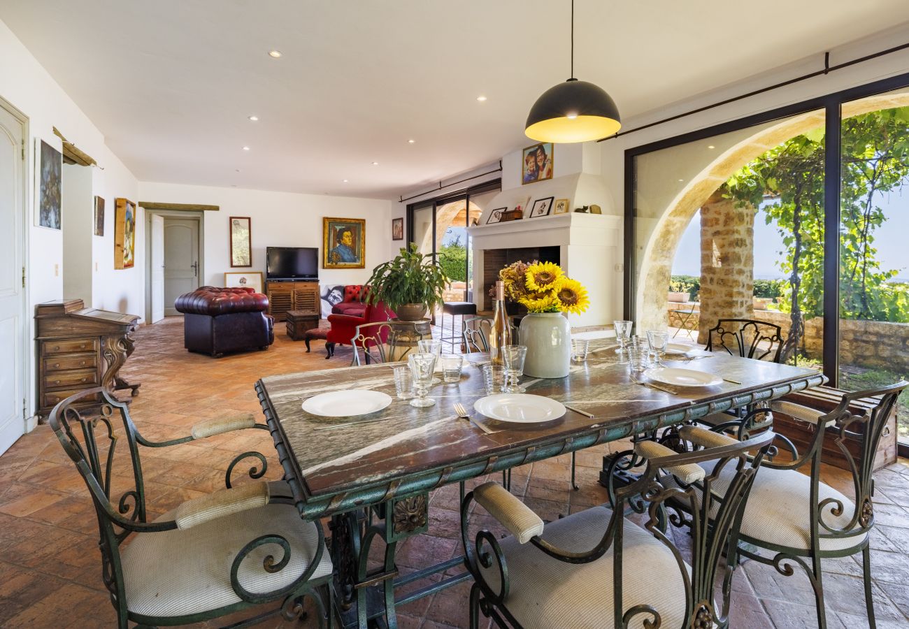Villa in Tourrettes-sur-Loup - LE PRE NEUF
