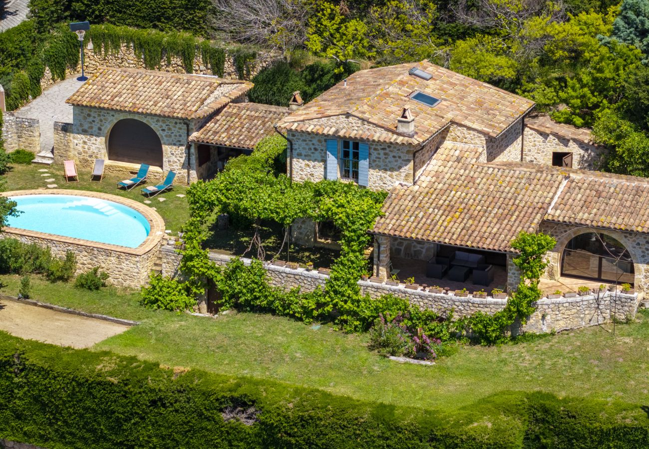 Villa in Tourrettes-sur-Loup - LE PRE NEUF
