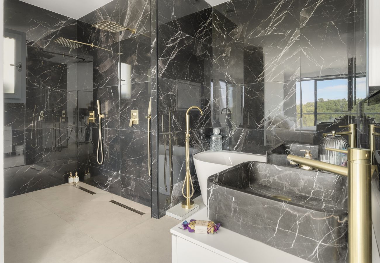 Villa in Tourretes sur Loup - VILLA DAR NORA