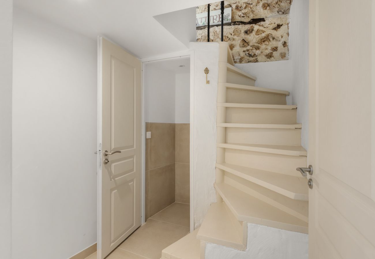 Apartment in Tourrettes-sur-Loup - APT L'HOSPITAL