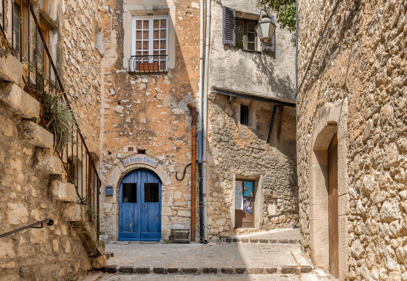 Apartment in Tourrettes-sur-Loup - APT L'HOSPITAL