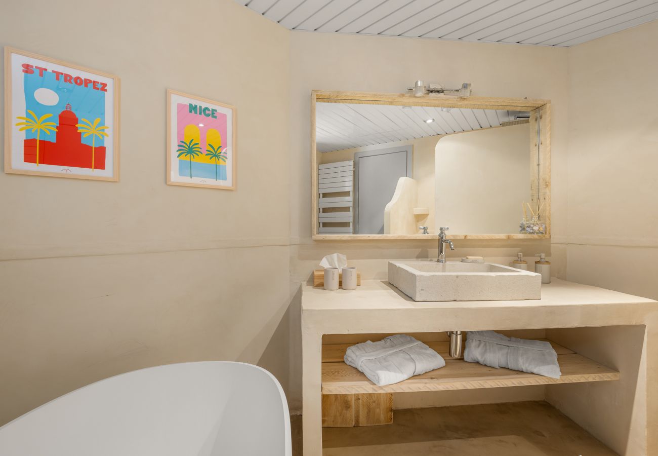 Villa in Grasse - CASA PIEDRA