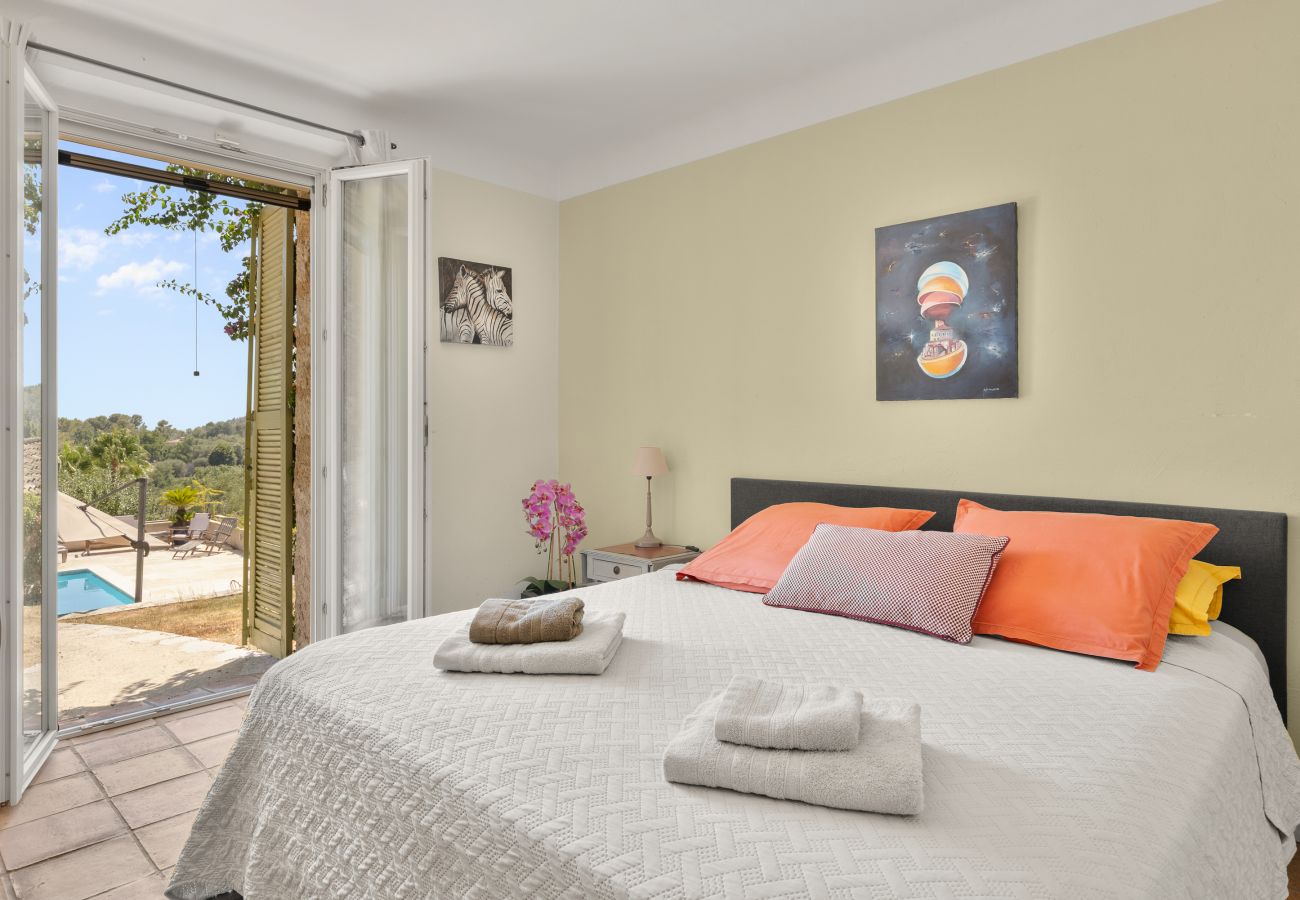 Villa in Tourrettes-sur-Loup - VILLA LES CADENASSES