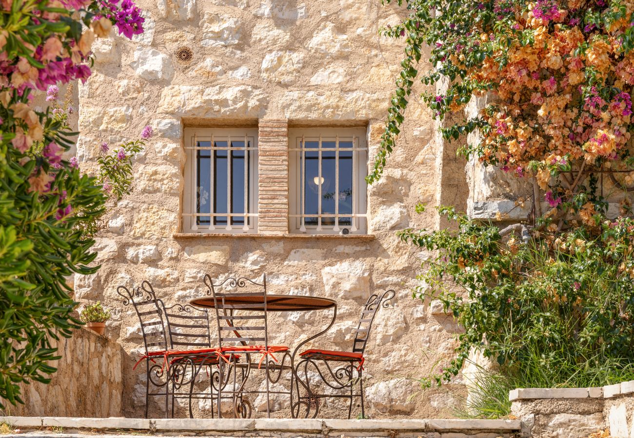 Villa in Tourrettes-sur-Loup - VILLA LES CADENASSES