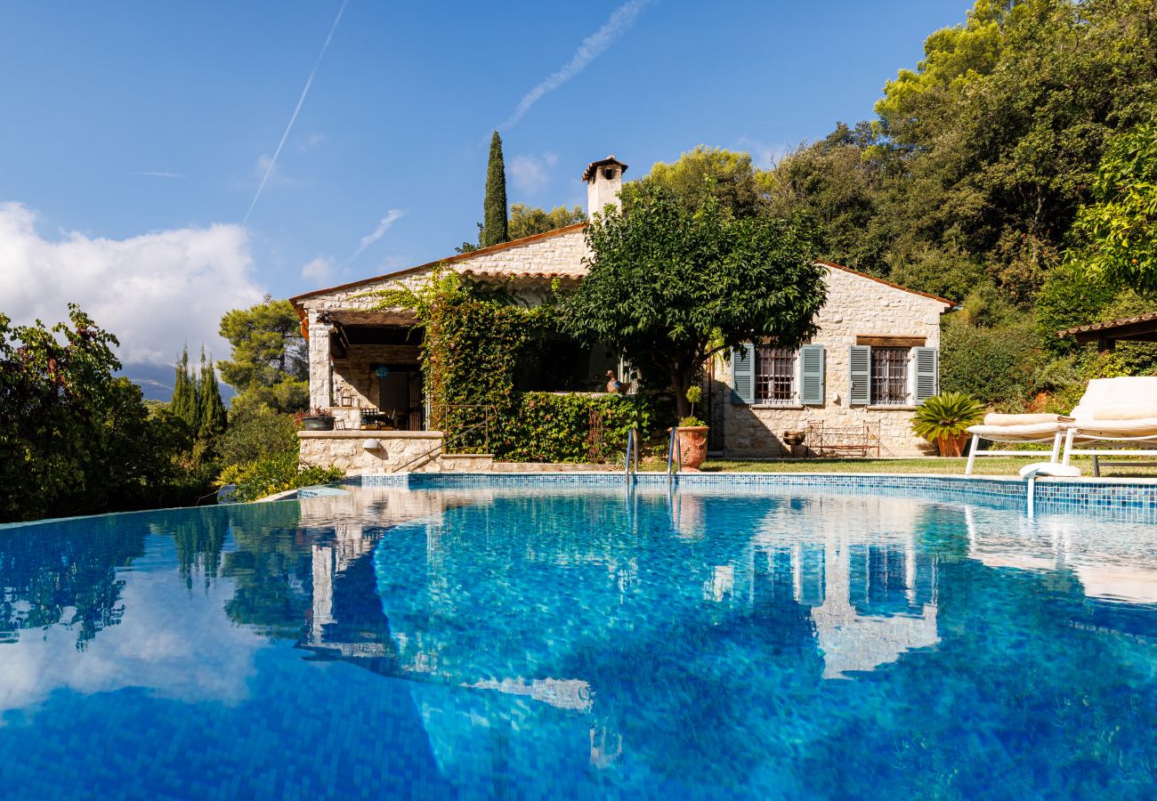Villa in Saint Paul de Vence - VILLA GARDE TEMPS
