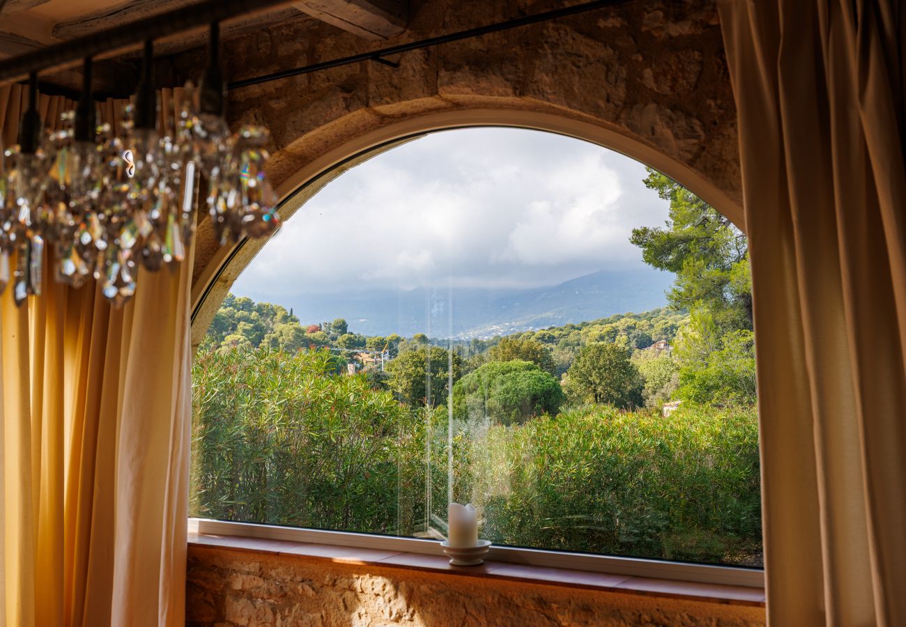 Villa in Saint Paul de Vence - VILLA GARDE TEMPS