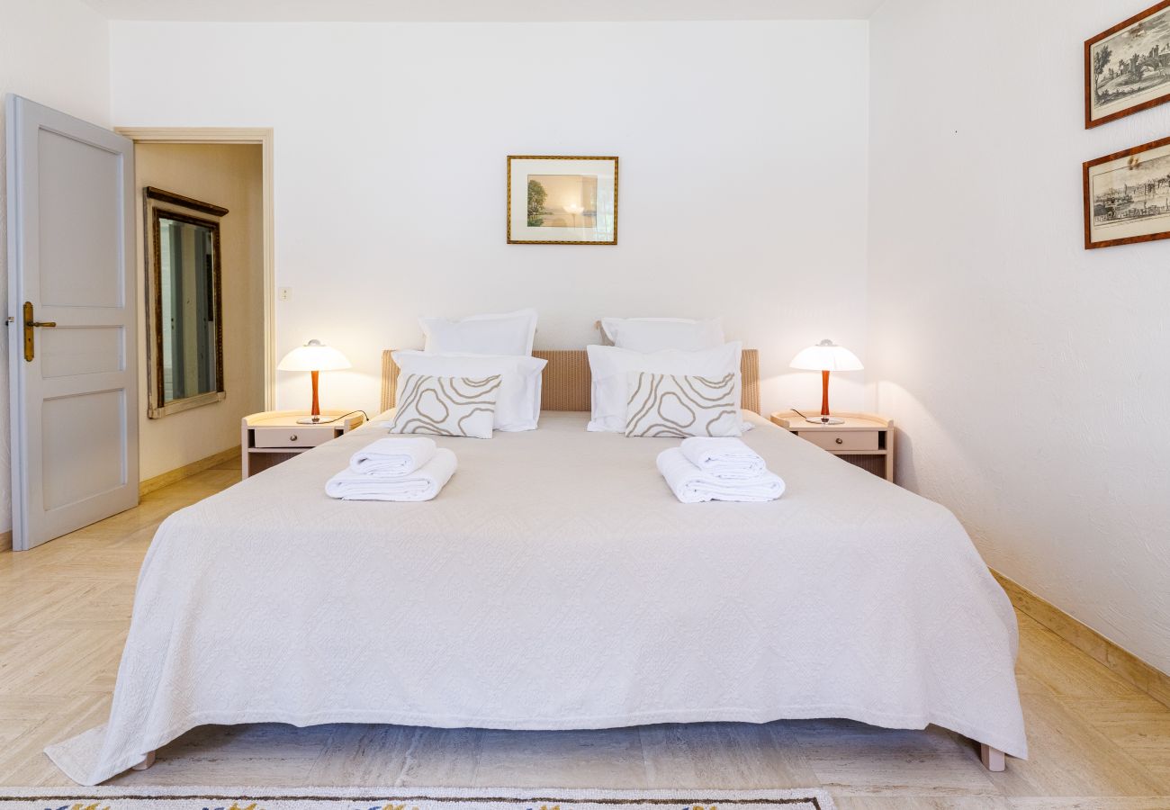 Villa in Saint Paul de Vence - VILLA GARDE TEMPS