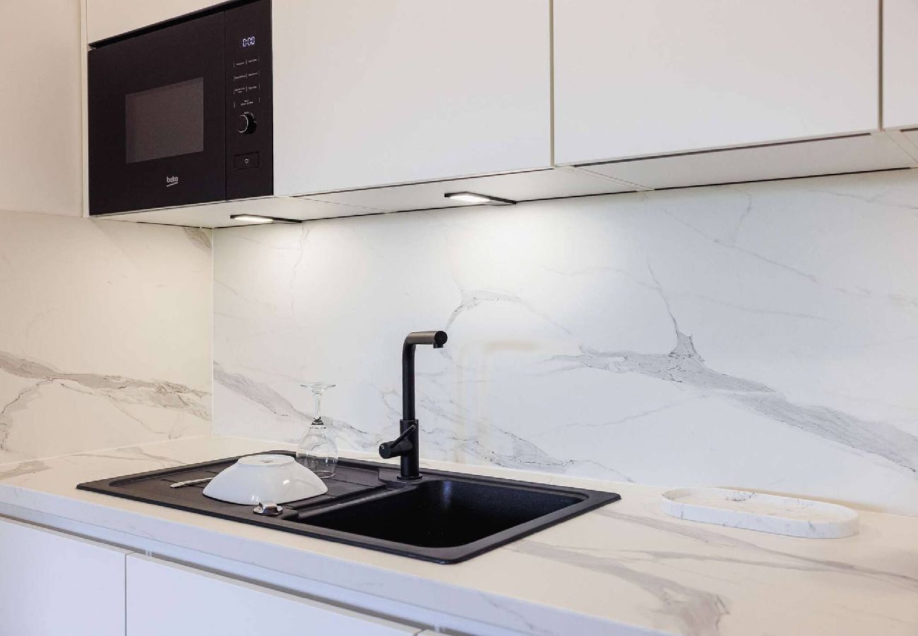 Appartement à Tourrettes-sur-Loup - APT LIBERATION