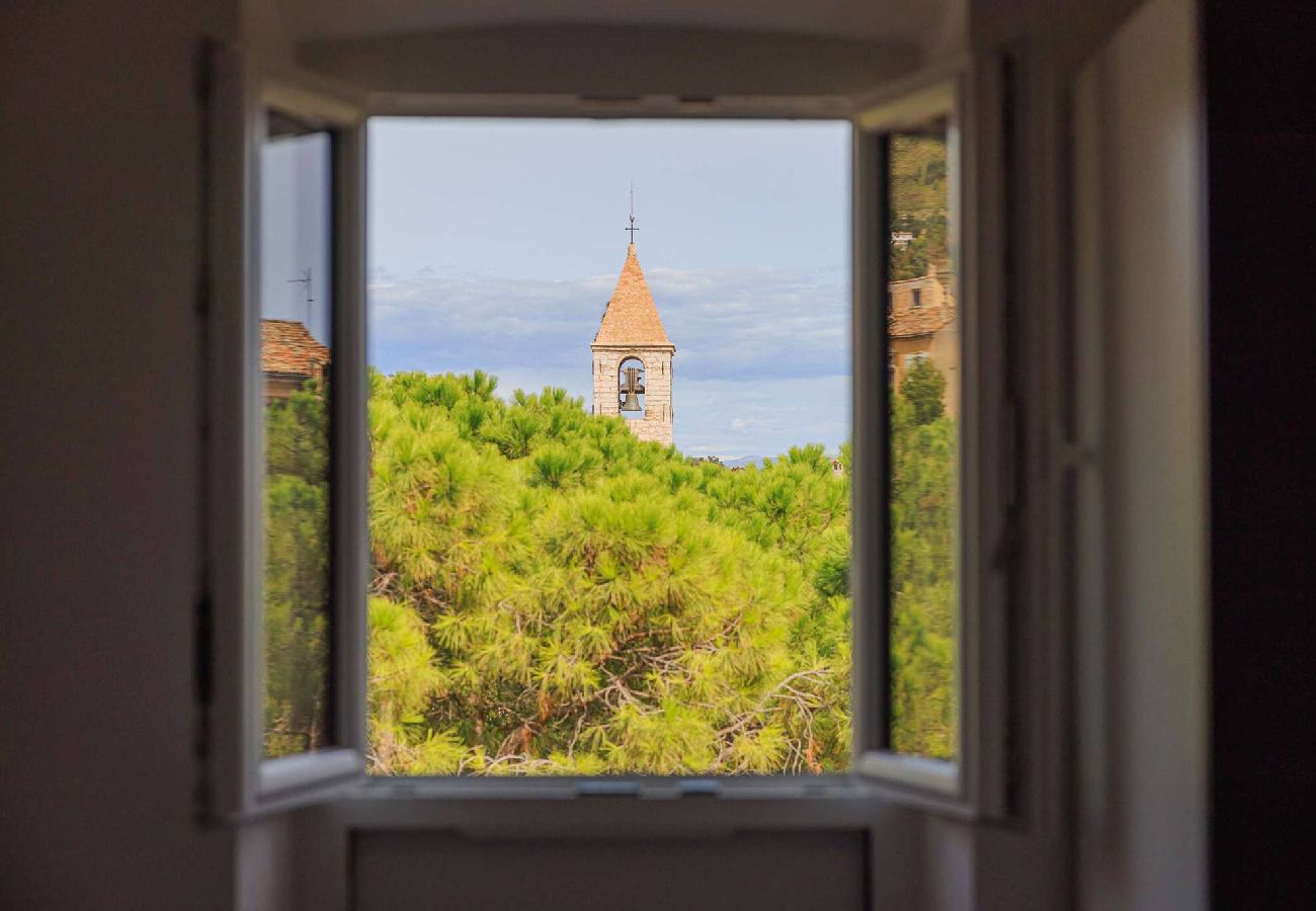 Appartement à Tourrettes-sur-Loup - APT LIBERATION